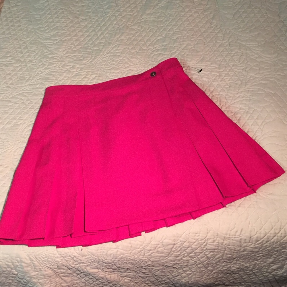 Q Mack Red pleaded short skirt S NEW WOT